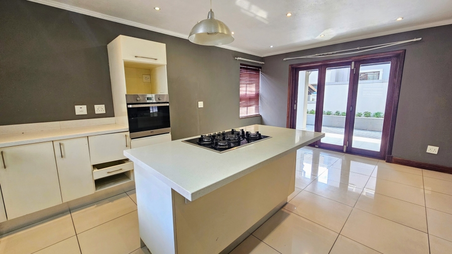 To Let 3 Bedroom Property for Rent in Fourways Gauteng