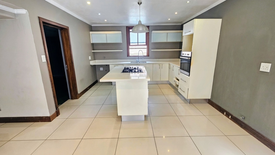 To Let 3 Bedroom Property for Rent in Fourways Gauteng