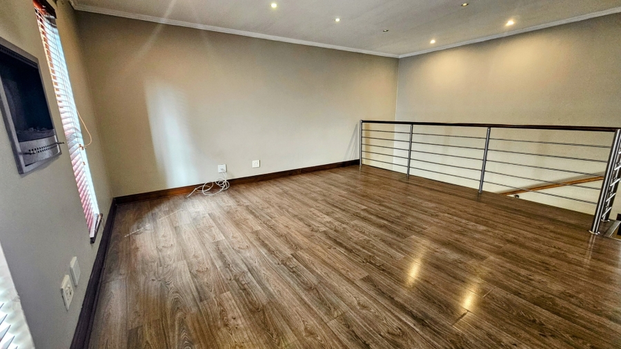 To Let 3 Bedroom Property for Rent in Fourways Gauteng