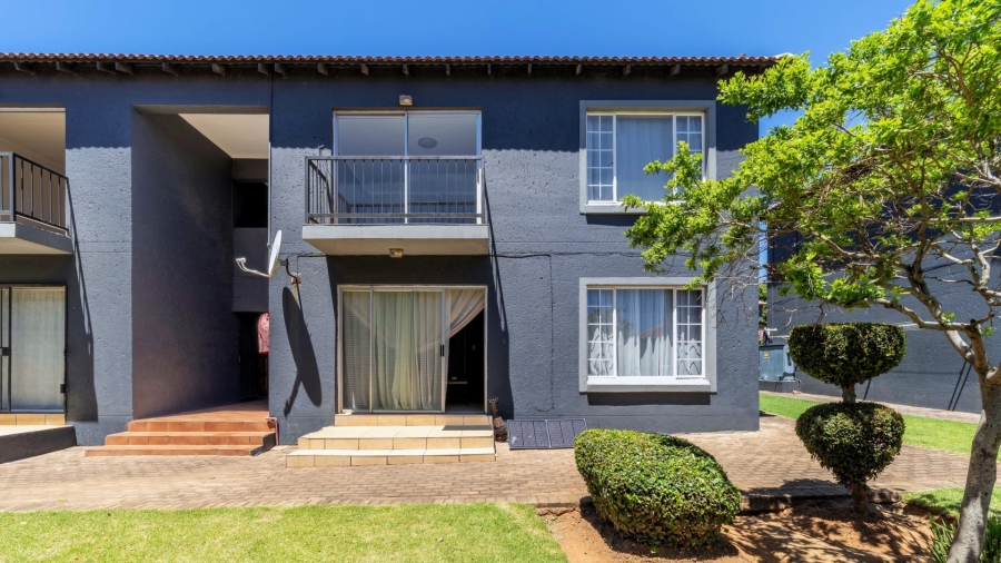 2 Bedroom Property for Sale in North Riding Gauteng