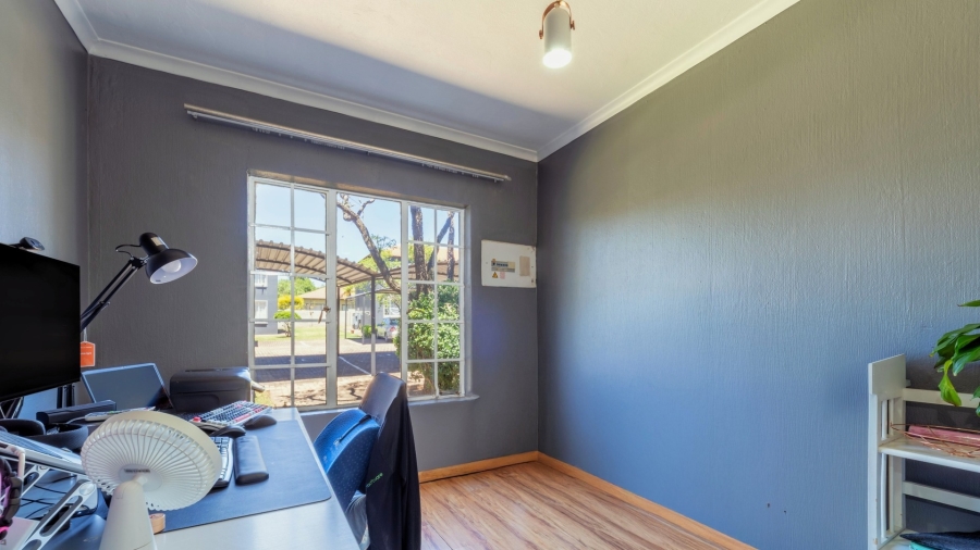 2 Bedroom Property for Sale in North Riding Gauteng