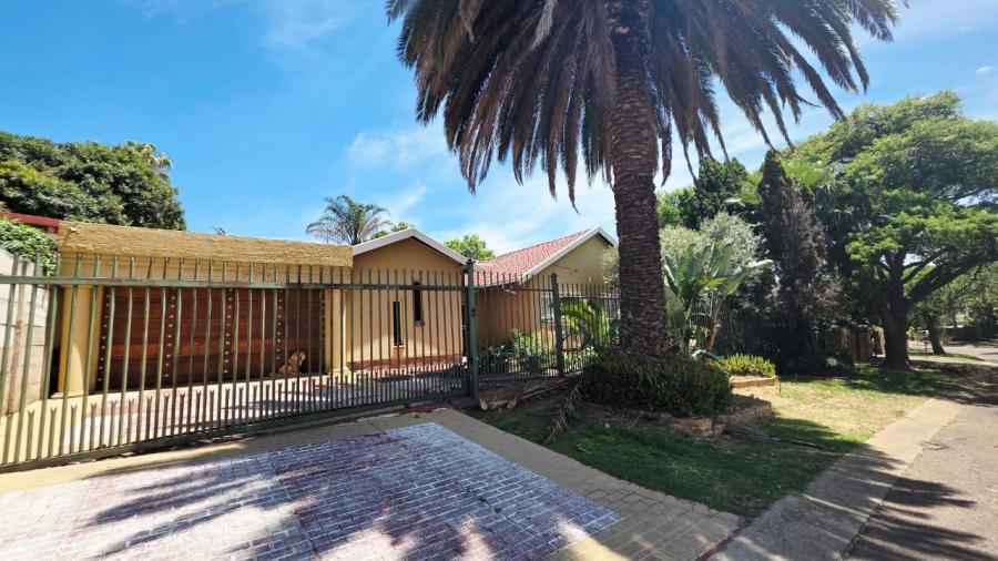 4 Bedroom Property for Sale in The Reeds Gauteng