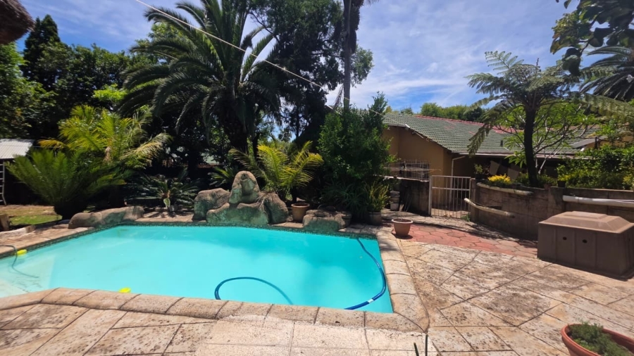 4 Bedroom Property for Sale in The Reeds Gauteng