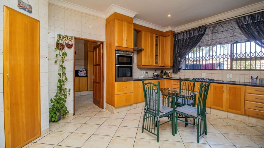 To Let 4 Bedroom Property for Rent in Sunward Park Gauteng