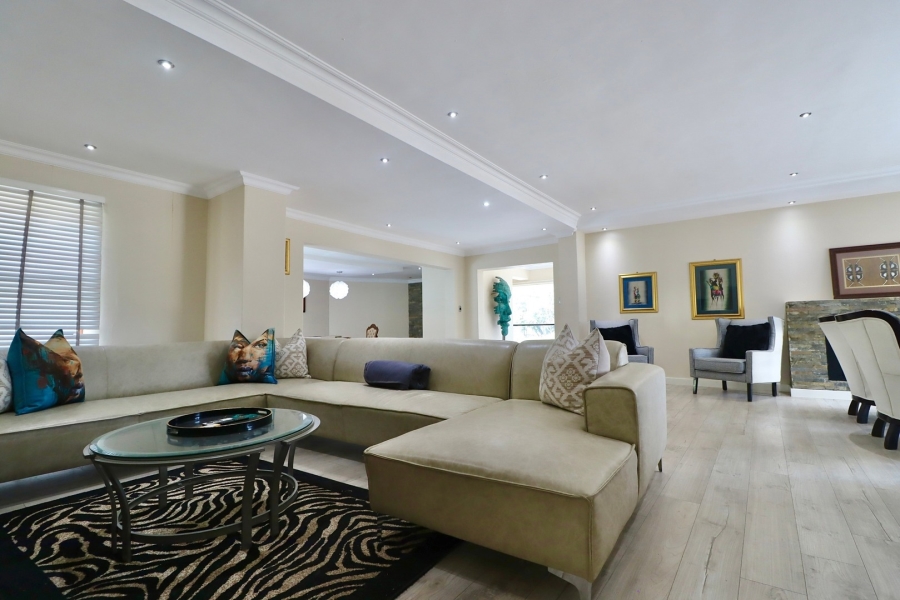 5 Bedroom Property for Sale in Bryanston Gauteng