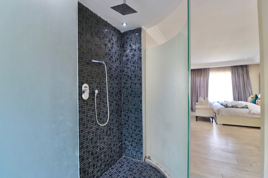 5 Bedroom Property for Sale in Bryanston Gauteng