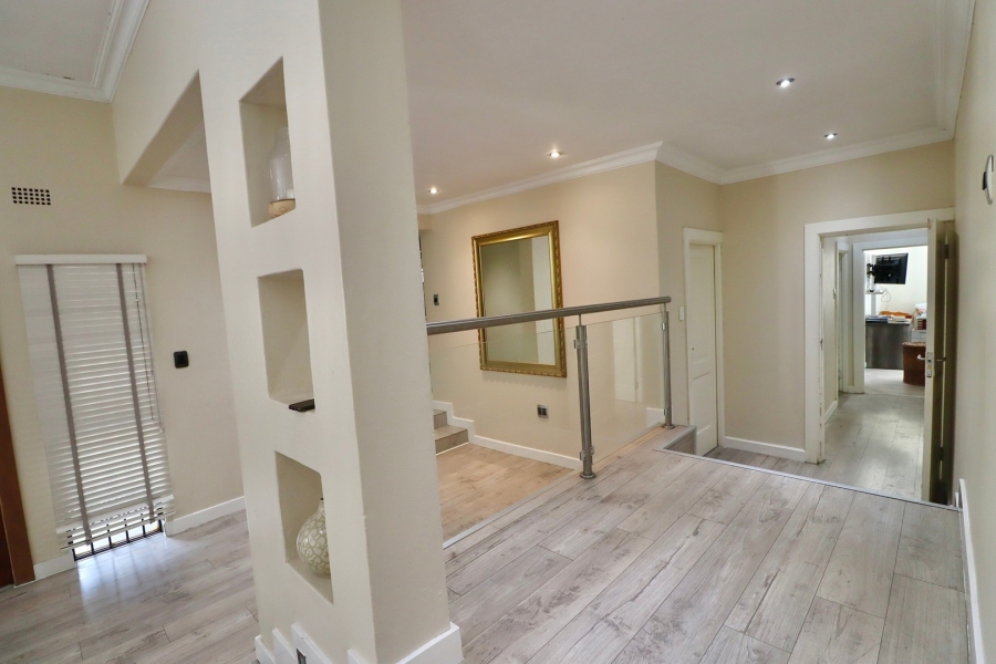 5 Bedroom Property for Sale in Bryanston Gauteng