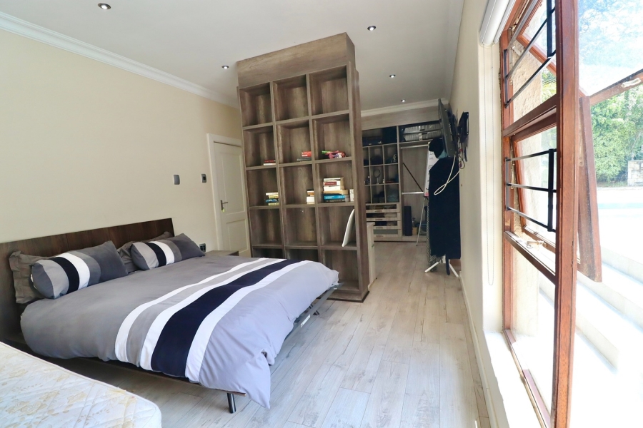 5 Bedroom Property for Sale in Bryanston Gauteng