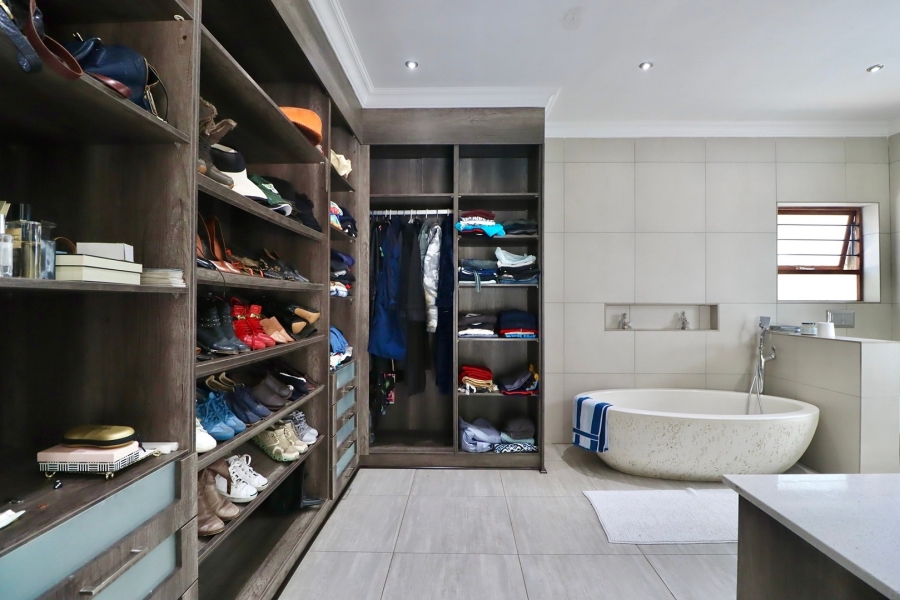 5 Bedroom Property for Sale in Bryanston Gauteng