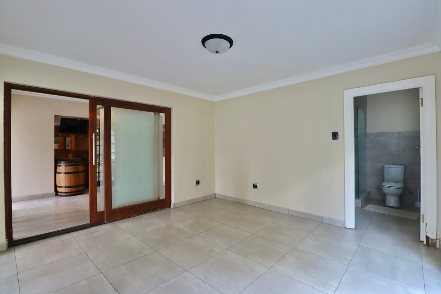 5 Bedroom Property for Sale in Bryanston Gauteng