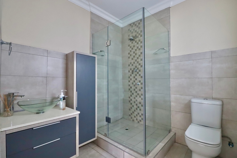 5 Bedroom Property for Sale in Bryanston Gauteng
