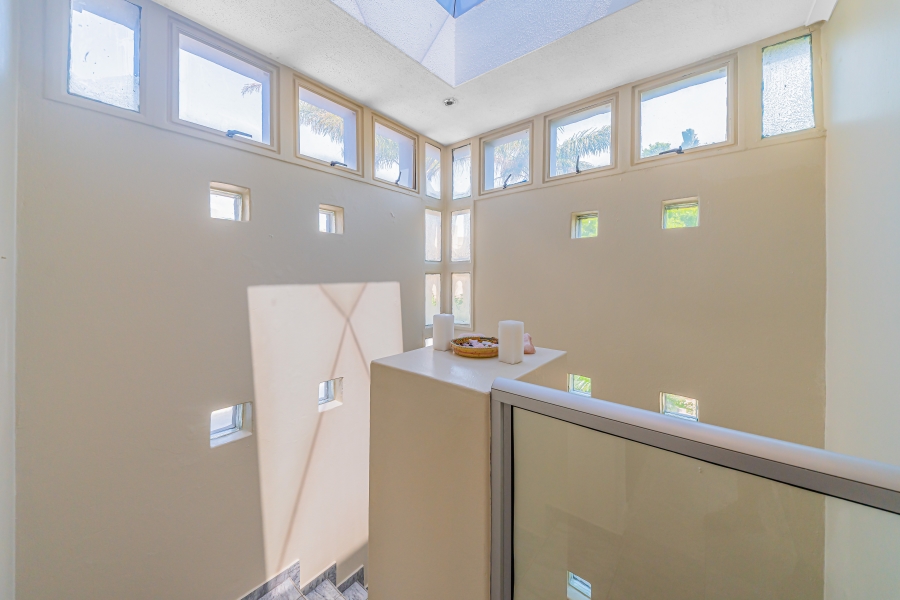 5 Bedroom Property for Sale in Kyalami Estates Gauteng