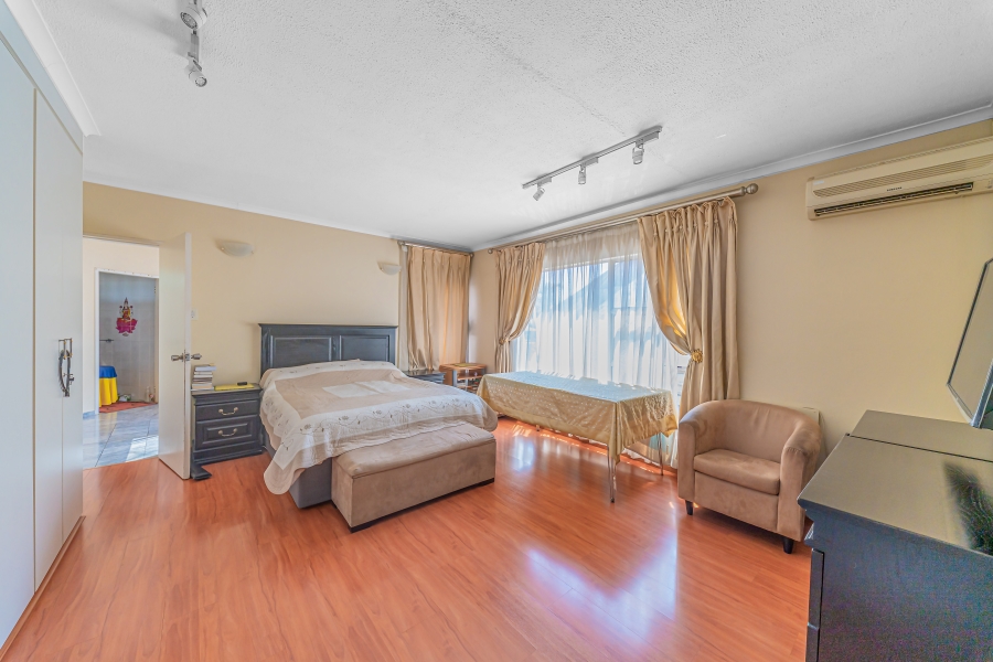 5 Bedroom Property for Sale in Kyalami Estates Gauteng