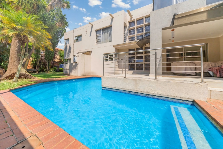 5 Bedroom Property for Sale in Kyalami Estates Gauteng