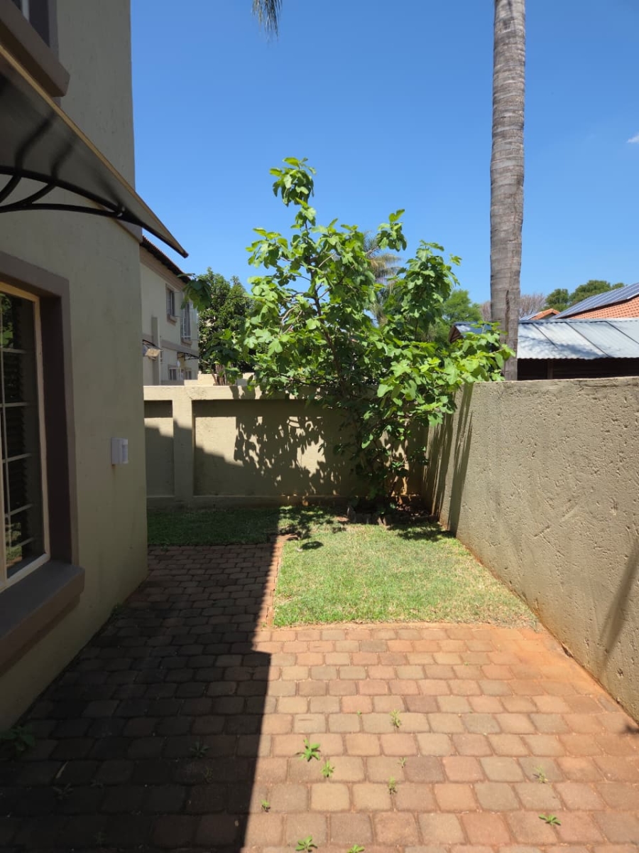 2 Bedroom Property for Sale in Annlin Gauteng