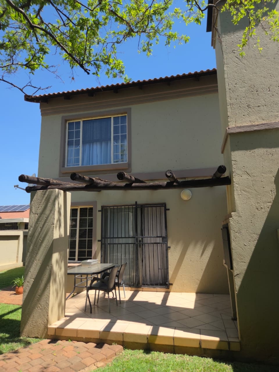 2 Bedroom Property for Sale in Annlin Gauteng