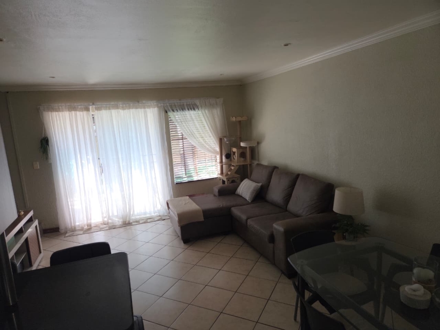 2 Bedroom Property for Sale in Annlin Gauteng