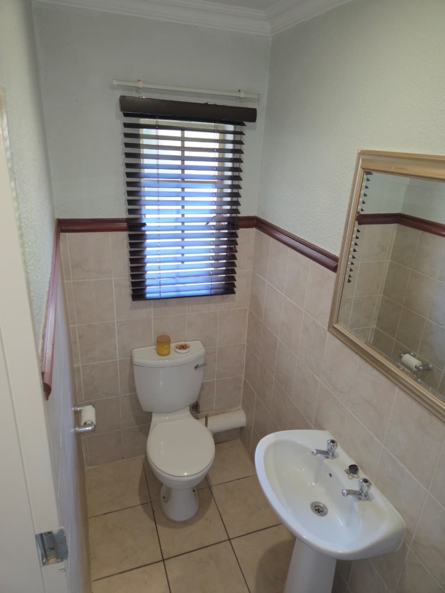 2 Bedroom Property for Sale in Annlin Gauteng