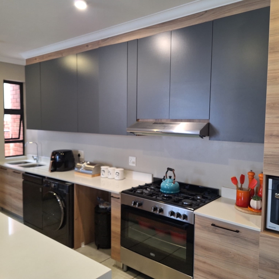 3 Bedroom Property for Sale in Equestria Gauteng