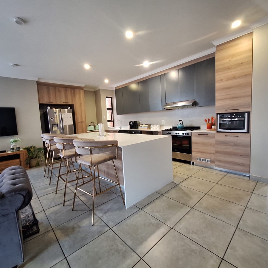 3 Bedroom Property for Sale in Equestria Gauteng