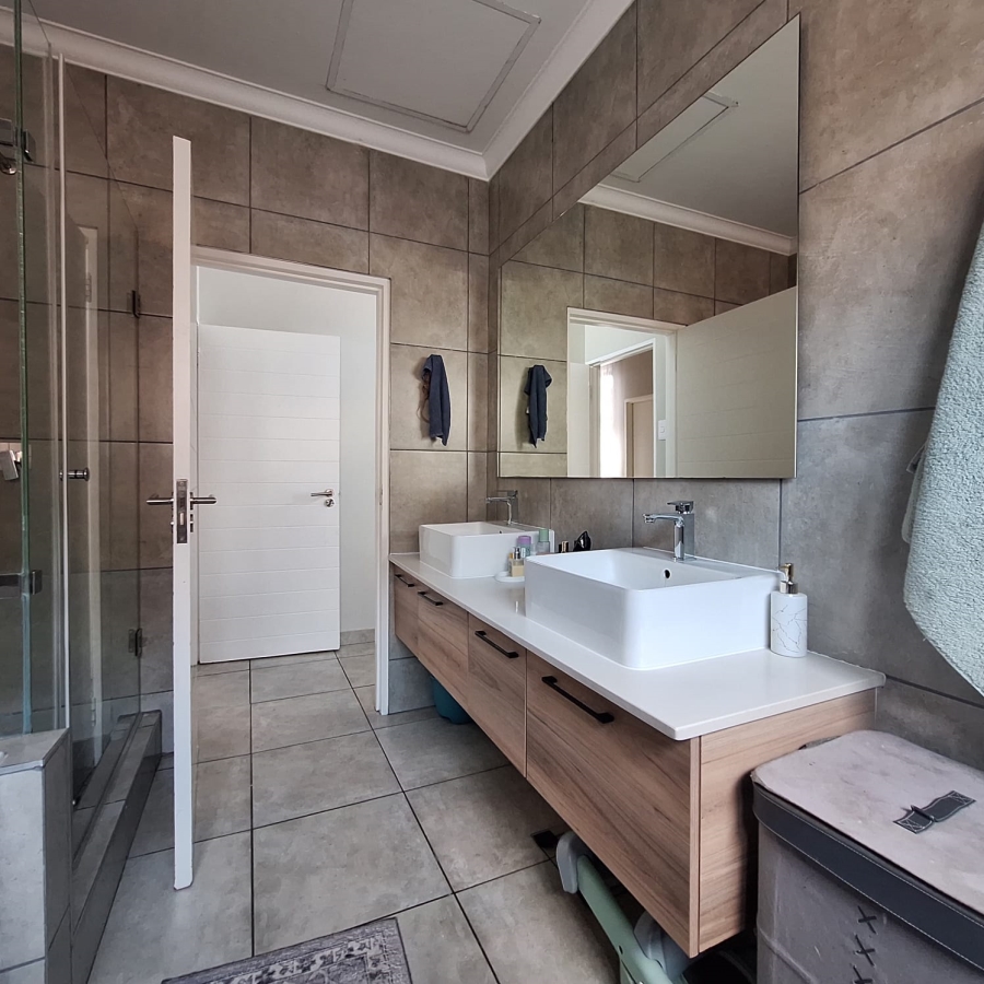 3 Bedroom Property for Sale in Equestria Gauteng