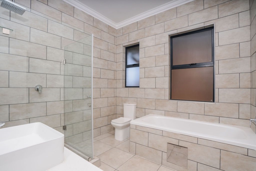 3 Bedroom Property for Sale in Silver Lakes Gauteng