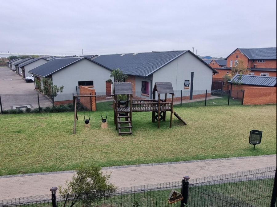 3 Bedroom Property for Sale in Silver Lakes Gauteng