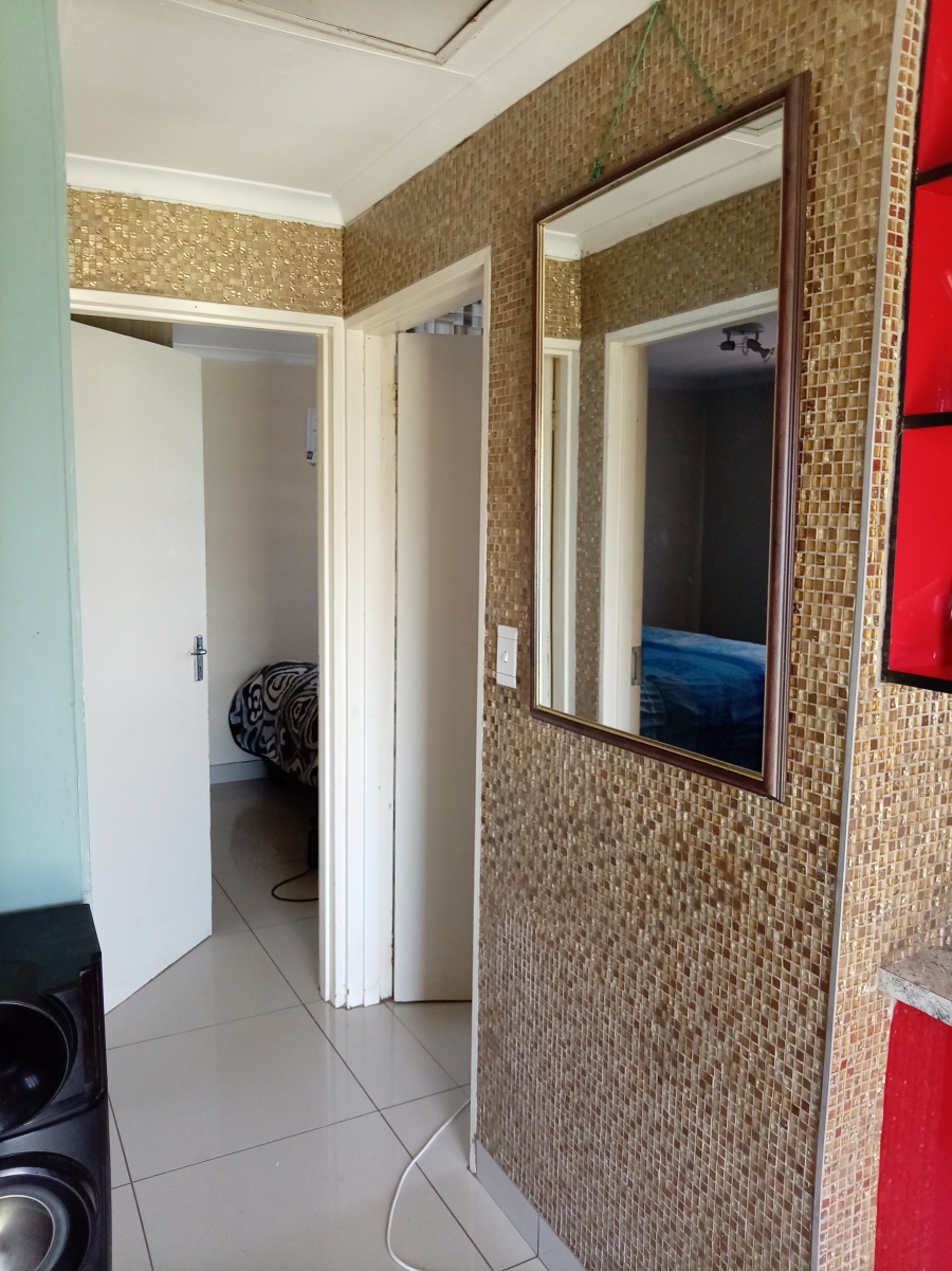 2 Bedroom Property for Sale in Crystal Park Gauteng