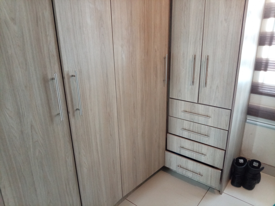 2 Bedroom Property for Sale in Crystal Park Gauteng