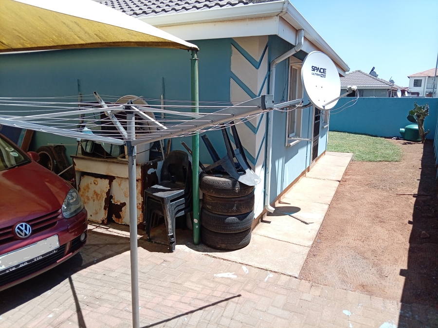 2 Bedroom Property for Sale in Crystal Park Gauteng