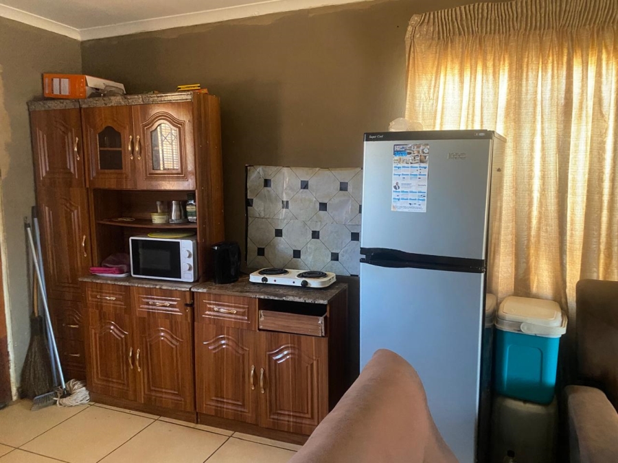 2 Bedroom Property for Sale in Protea Glen Gauteng