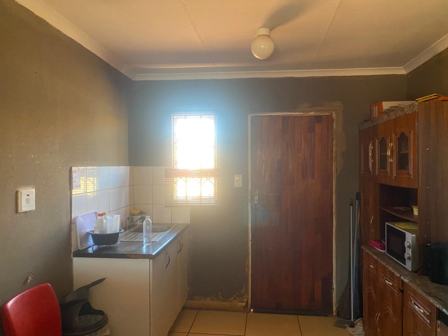 2 Bedroom Property for Sale in Protea Glen Gauteng