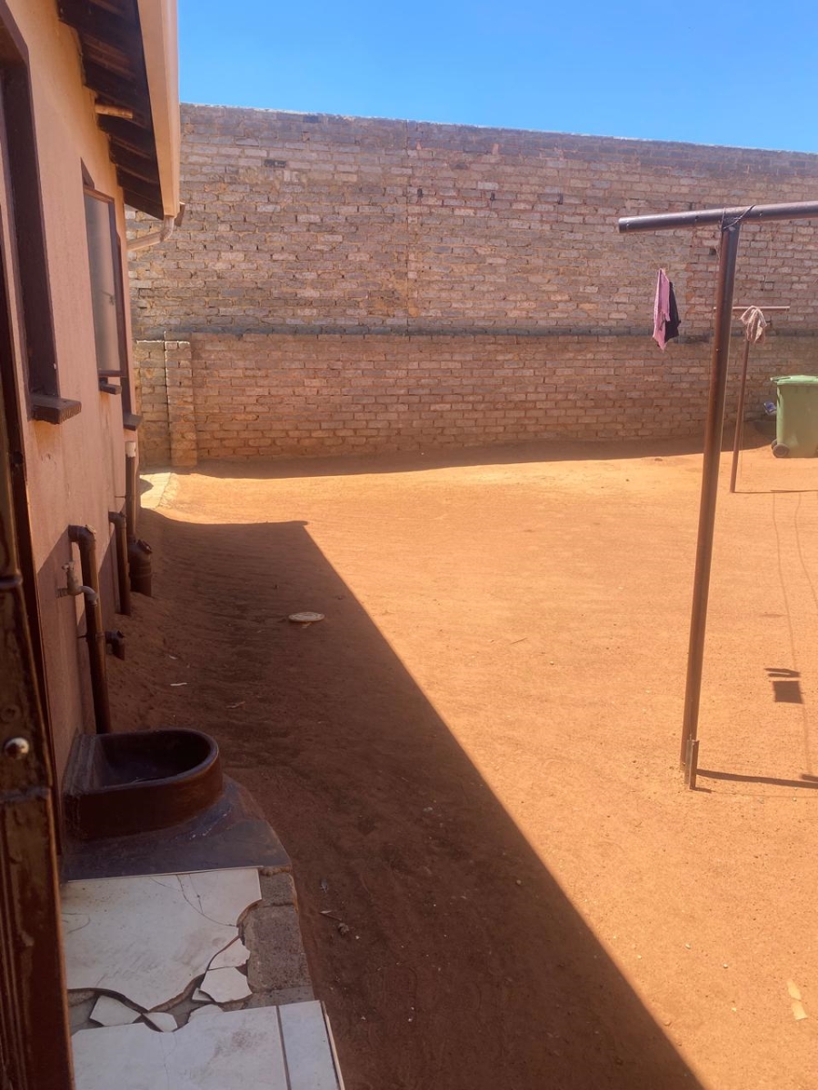 2 Bedroom Property for Sale in Protea Glen Gauteng