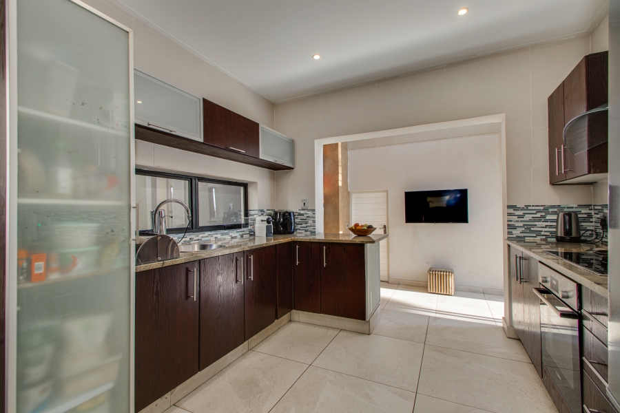 3 Bedroom Property for Sale in Bryanston Gauteng