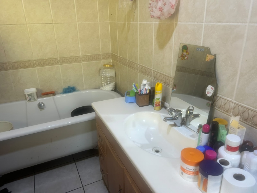 3 Bedroom Property for Sale in Rewlatch Gauteng