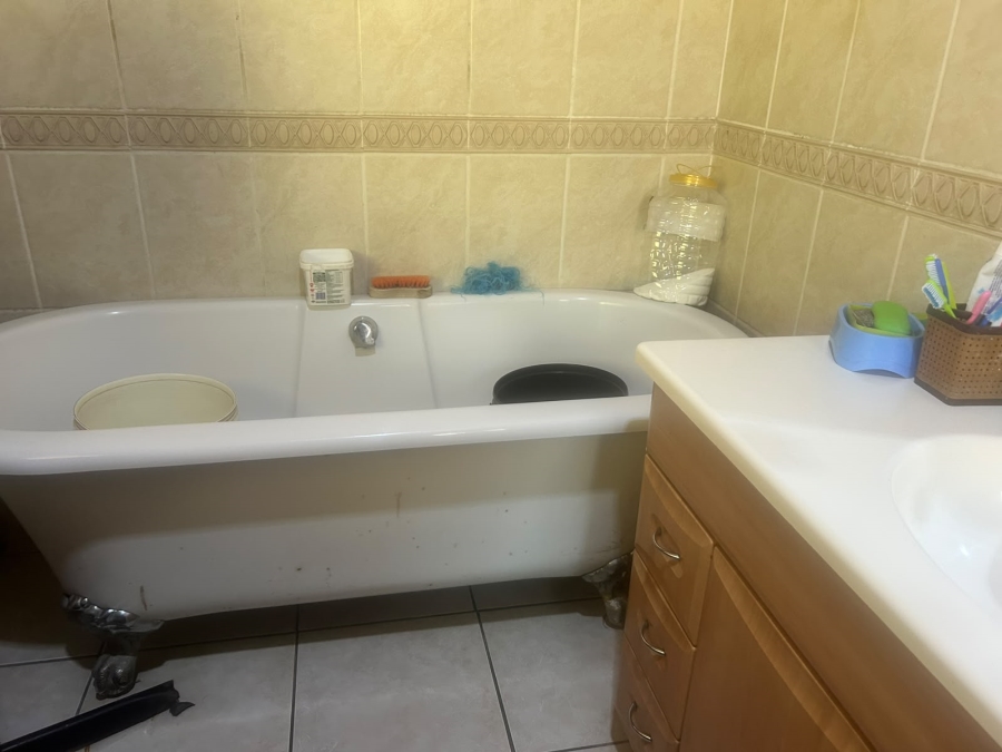 3 Bedroom Property for Sale in Rewlatch Gauteng