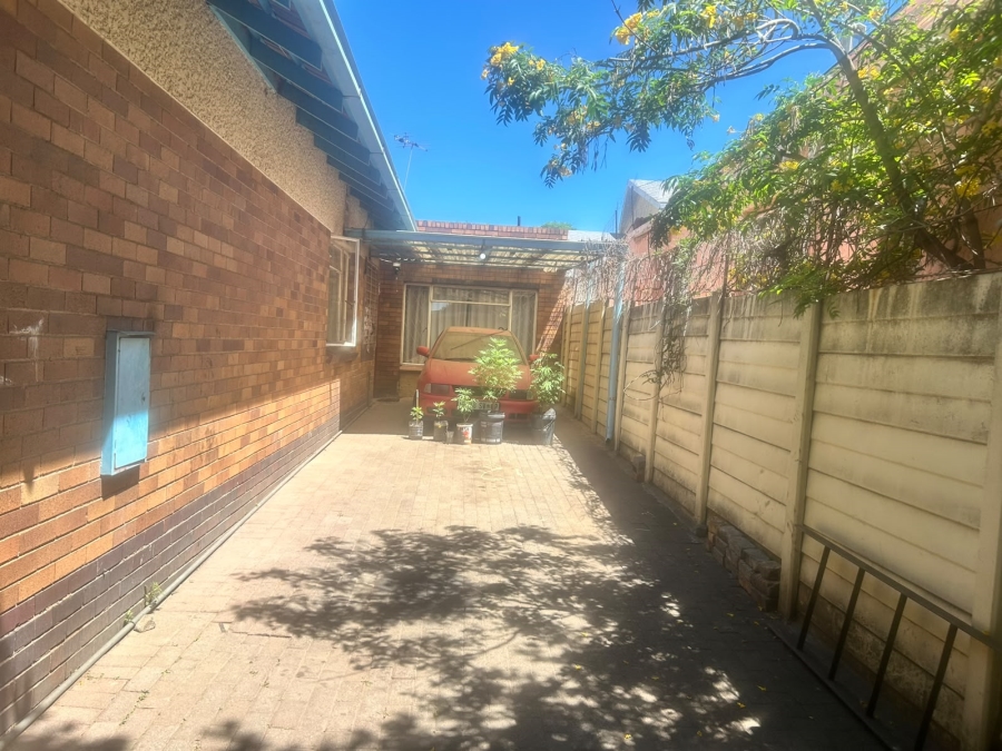 3 Bedroom Property for Sale in Rewlatch Gauteng
