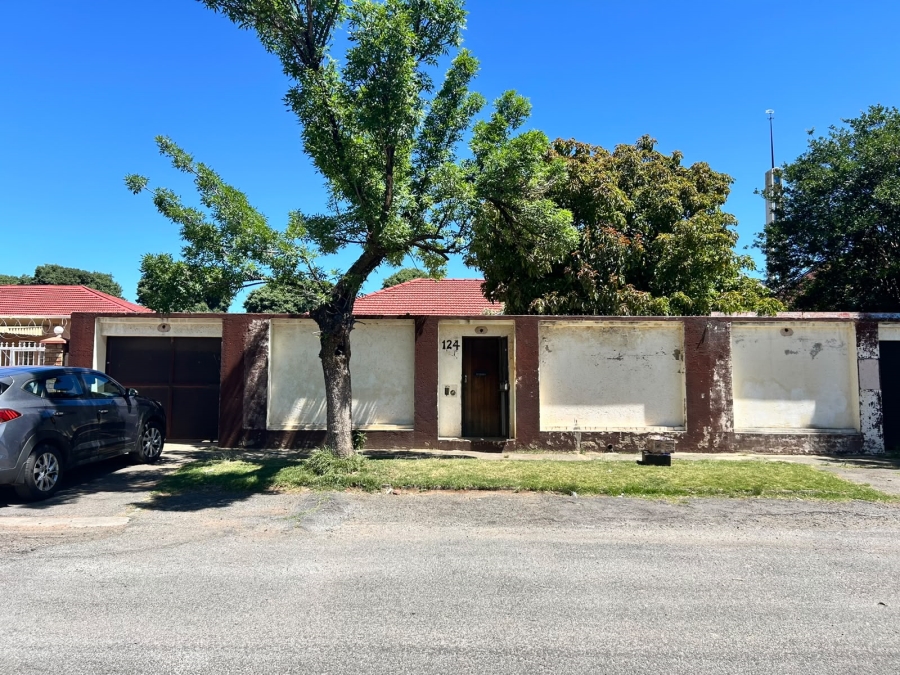 3 Bedroom Property for Sale in Rewlatch Gauteng