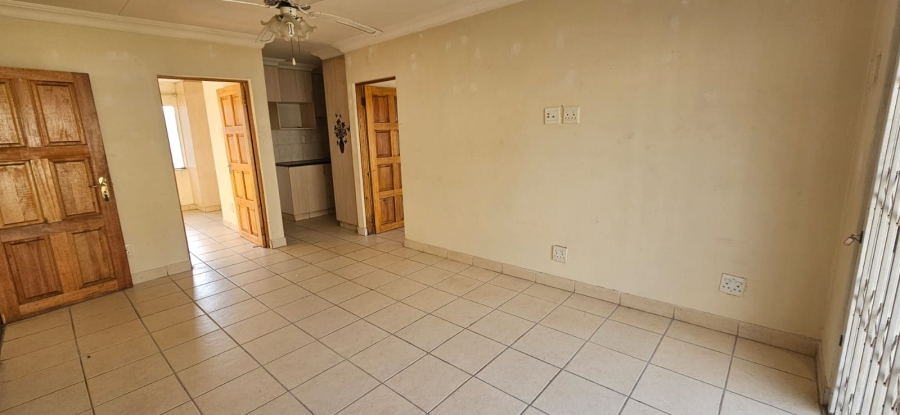 To Let 2 Bedroom Property for Rent in Lambton Gauteng