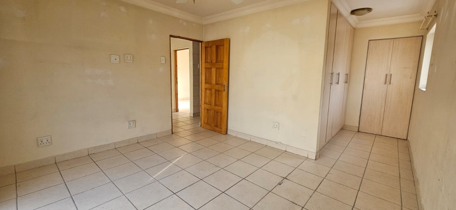 To Let 2 Bedroom Property for Rent in Lambton Gauteng