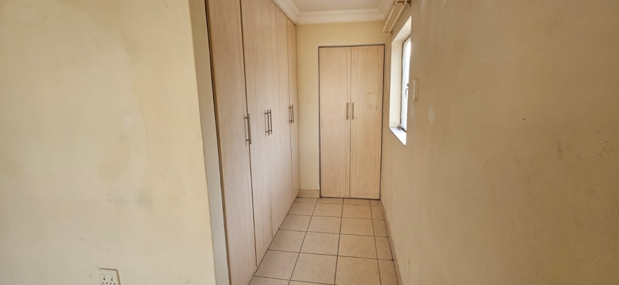 To Let 2 Bedroom Property for Rent in Lambton Gauteng