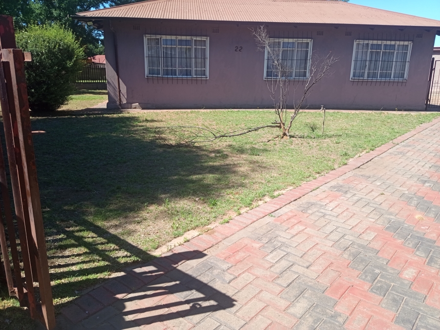 3 Bedroom Property for Sale in Vanderbijlpark CW 5 Gauteng