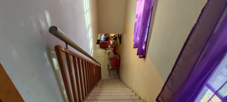 5 Bedroom Property for Sale in Westonaria Gauteng