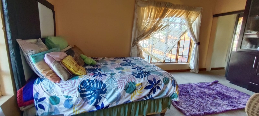 5 Bedroom Property for Sale in Westonaria Gauteng