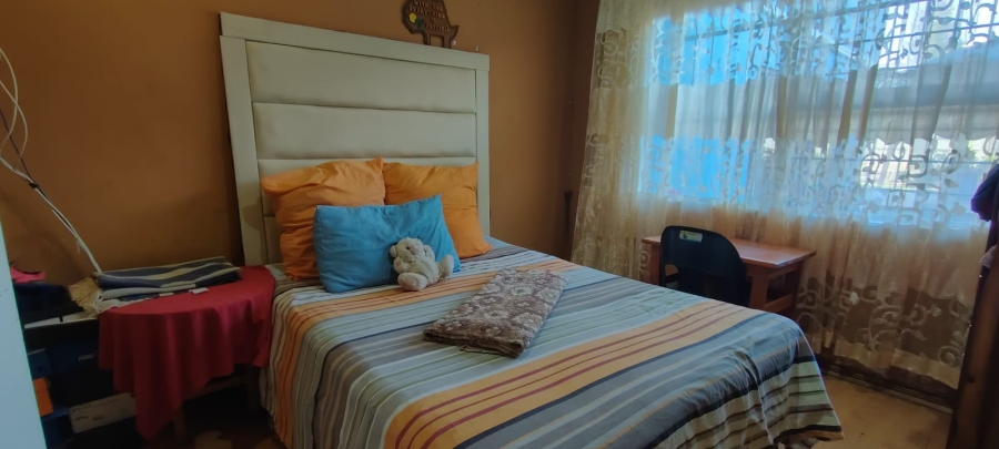5 Bedroom Property for Sale in Westonaria Gauteng
