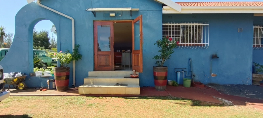 5 Bedroom Property for Sale in Westonaria Gauteng