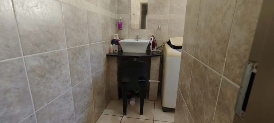 5 Bedroom Property for Sale in Westonaria Gauteng