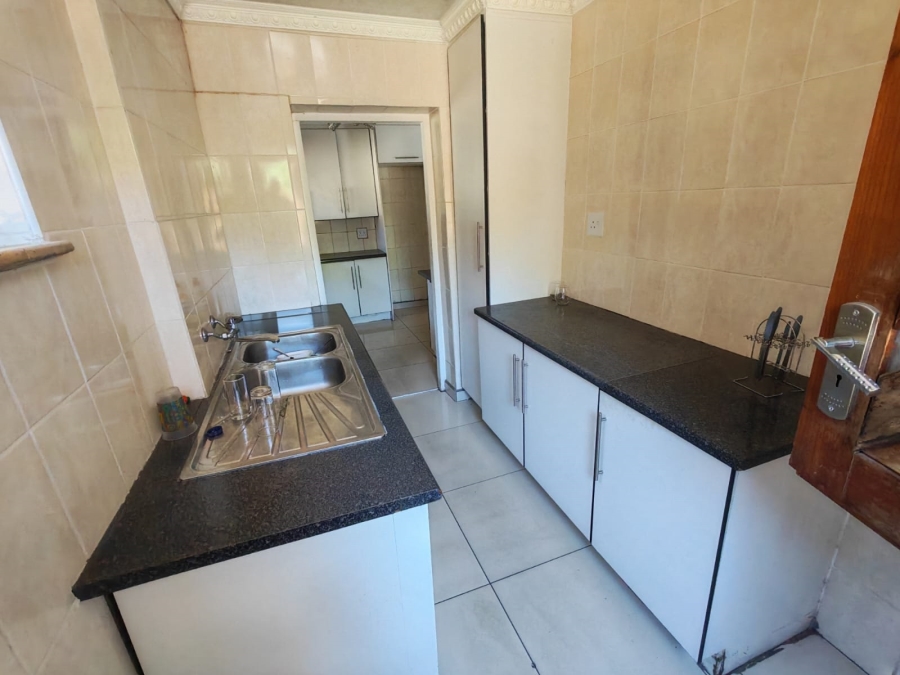4 Bedroom Property for Sale in Selcourt Gauteng