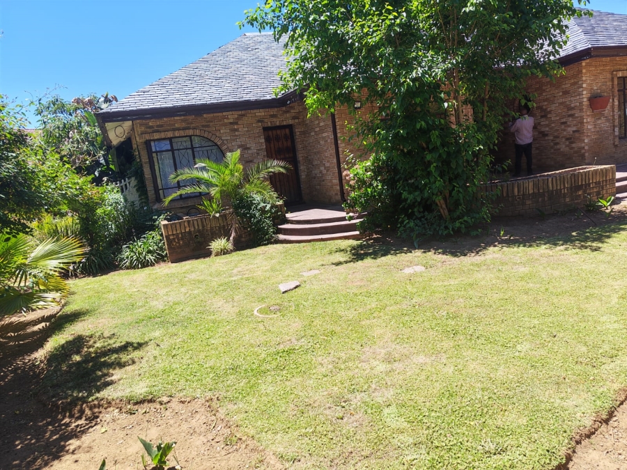 4 Bedroom Property for Sale in Selcourt Gauteng