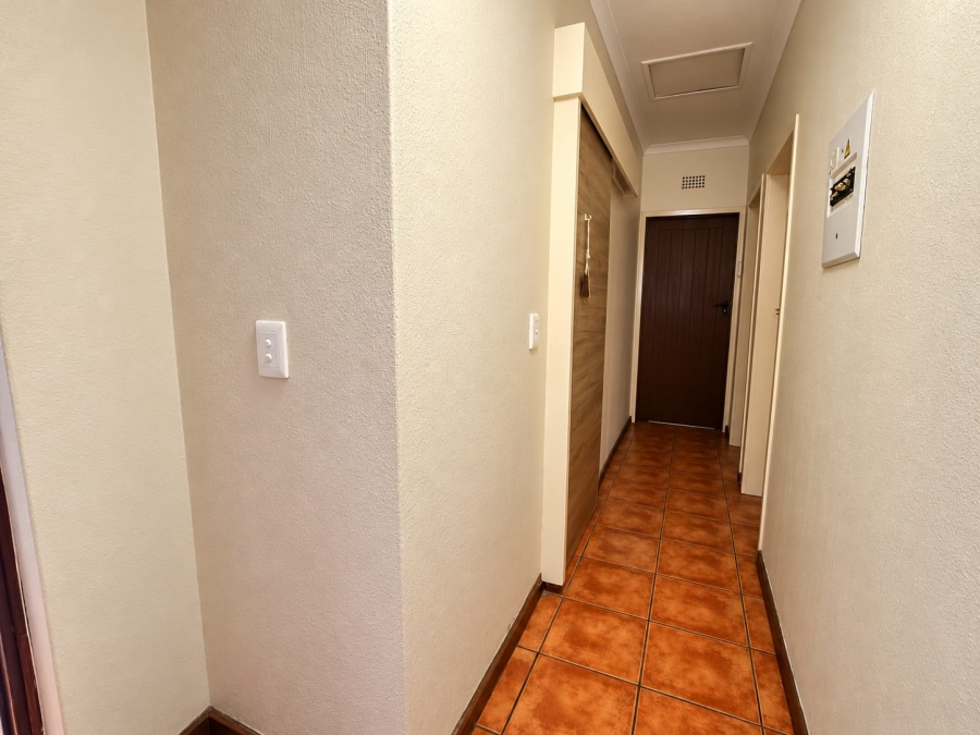 3 Bedroom Property for Sale in Verwoerdpark Gauteng